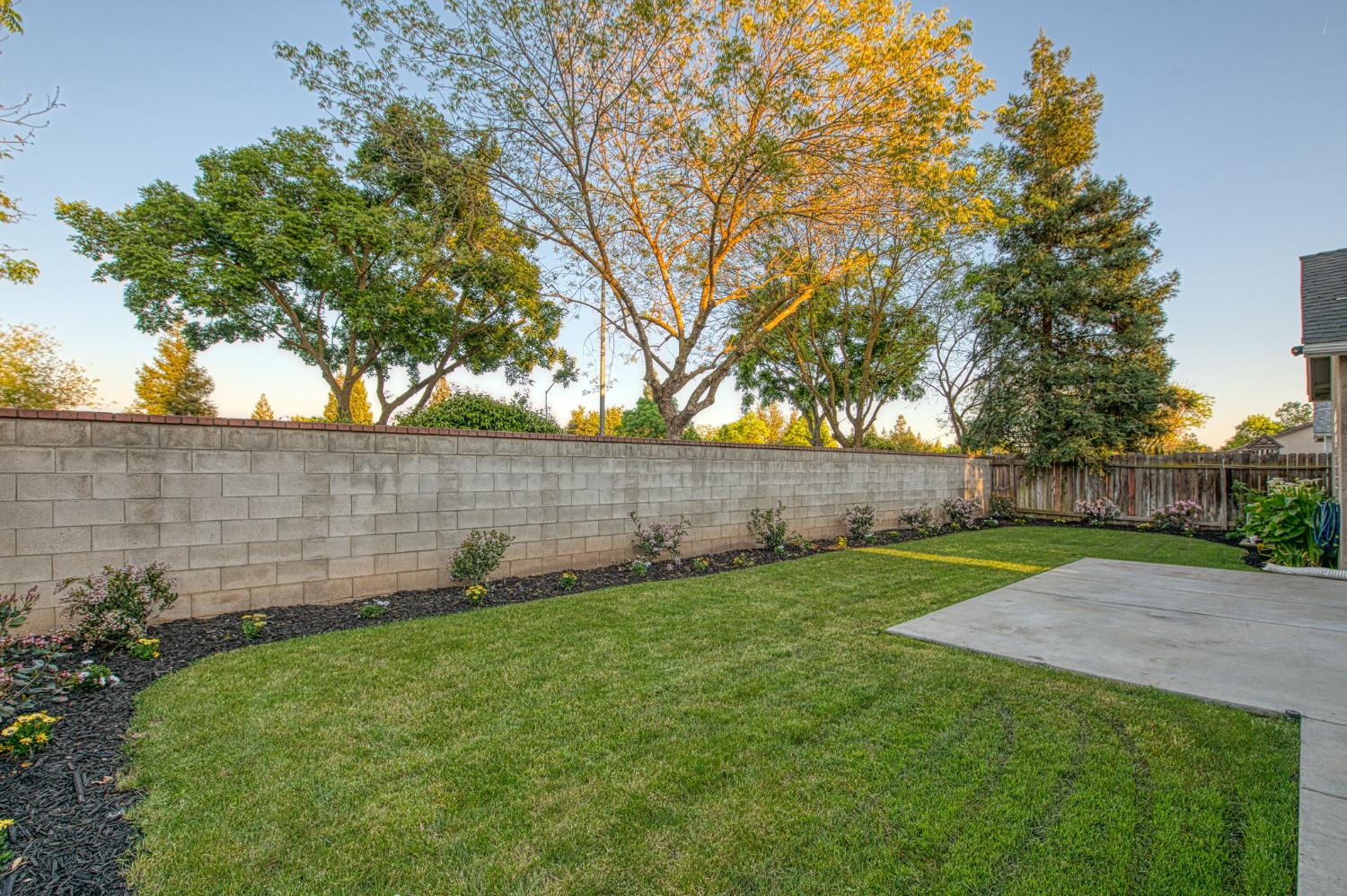 9882 N Meridian Ave, Fresno, CA 93720