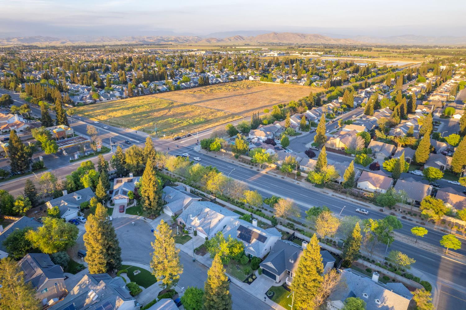 9882 N Meridian Ave, Fresno, CA 93720