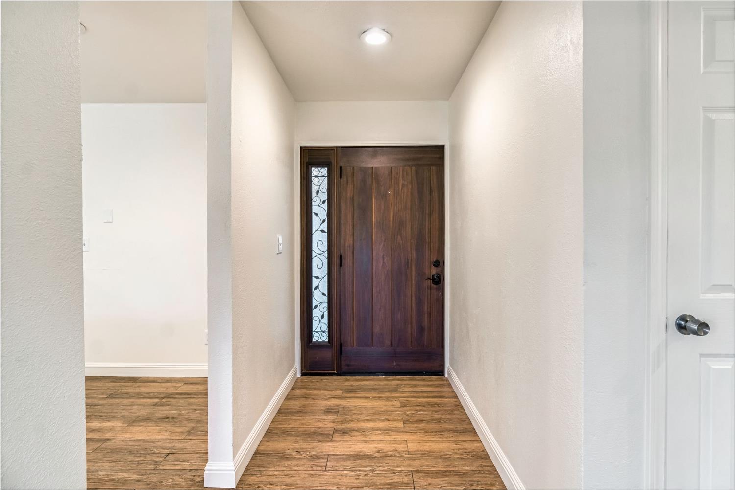 546 W Swift Ave, Clovis, CA 93612