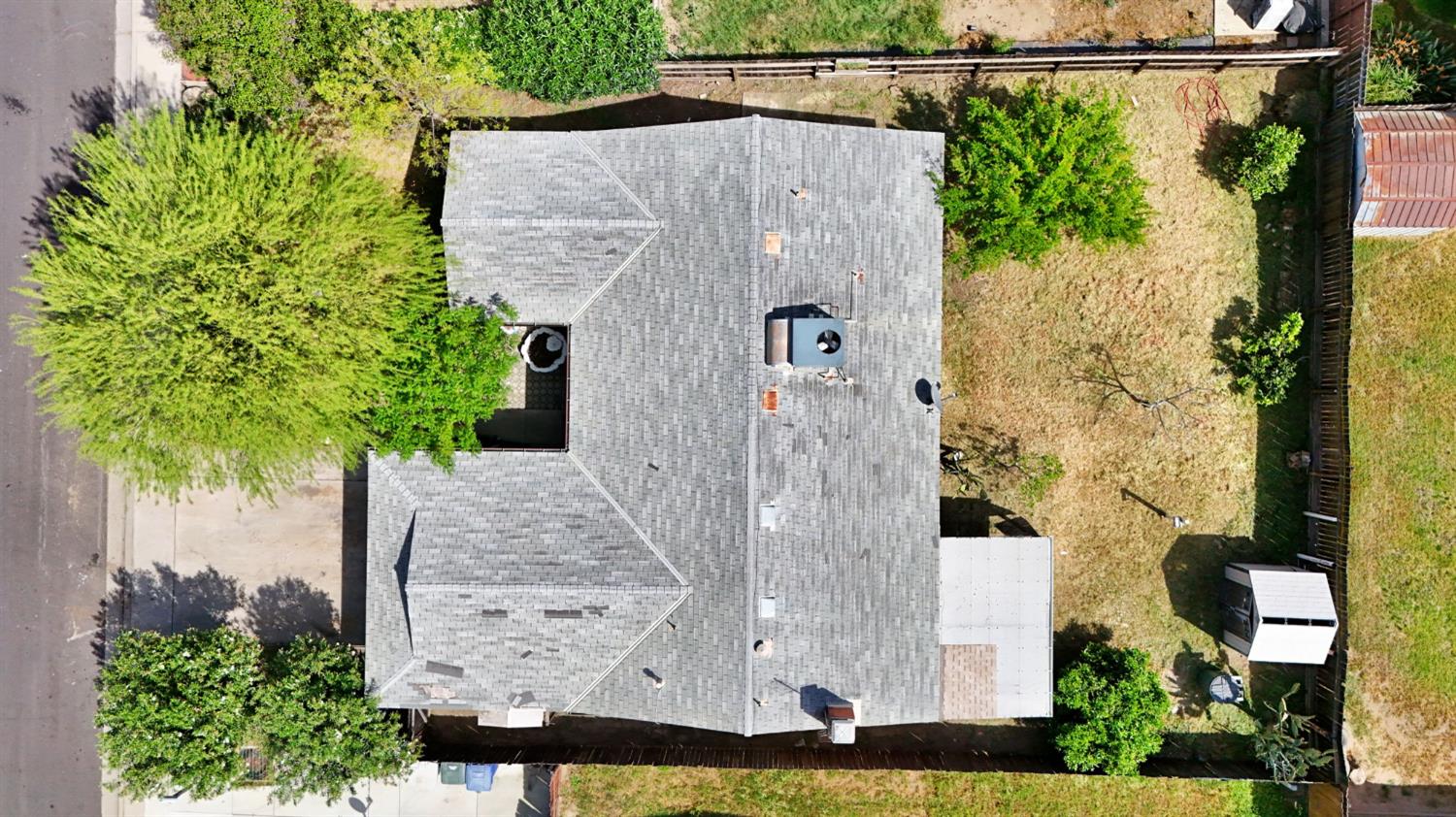 546 W Swift Ave, Clovis, CA 93612