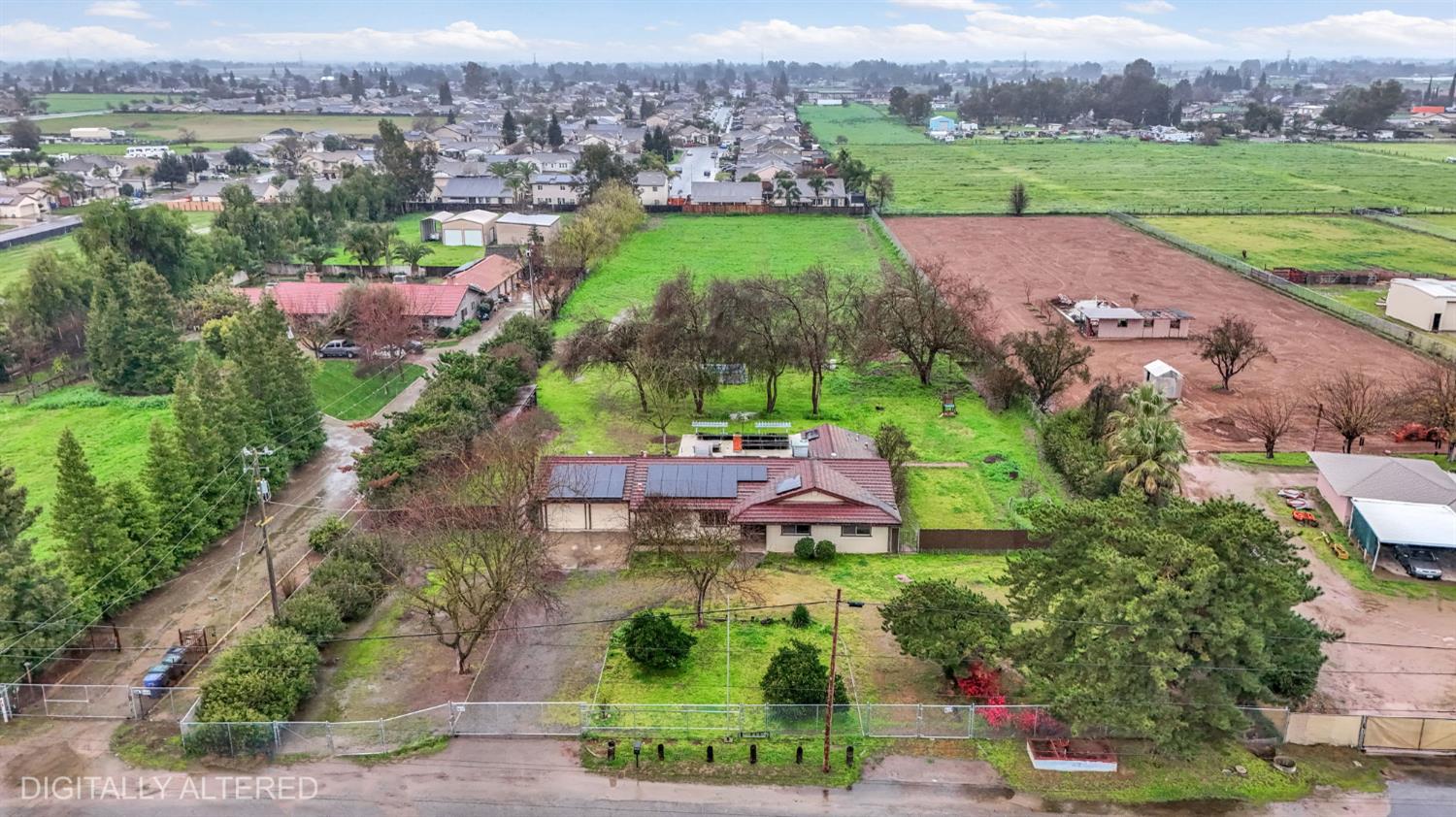 2203 N Cornelia Ave, Fresno, CA 93722