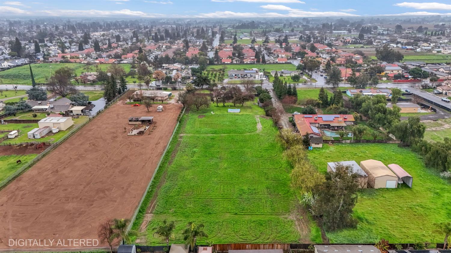 2203 N Cornelia Ave, Fresno, CA 93722