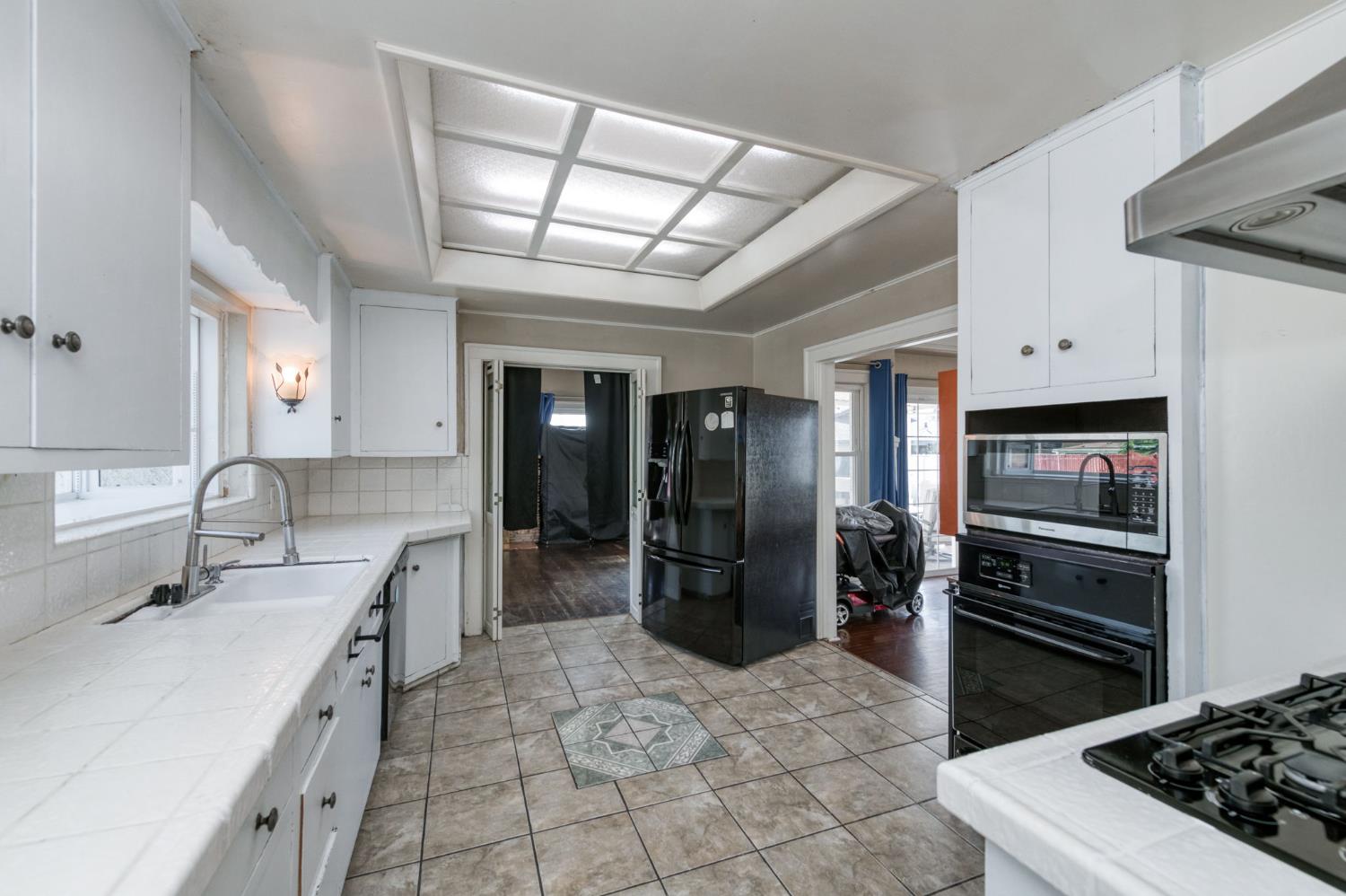 1407 E Princeton Ave, Fresno, CA 93704