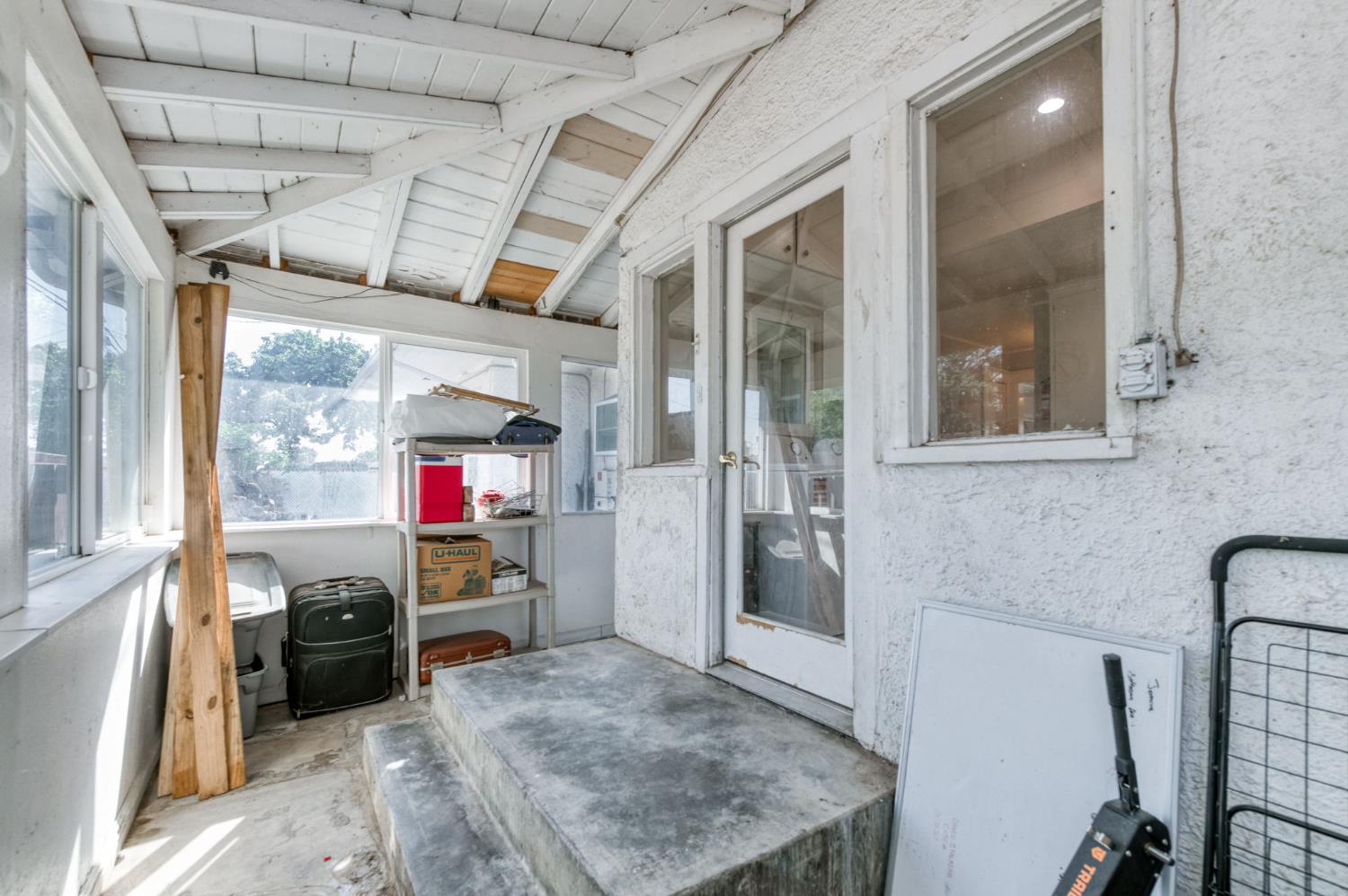 1407 E Princeton Ave, Fresno, CA 93704