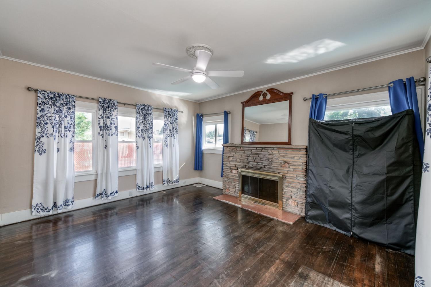 1407 E Princeton Ave, Fresno, CA 93704