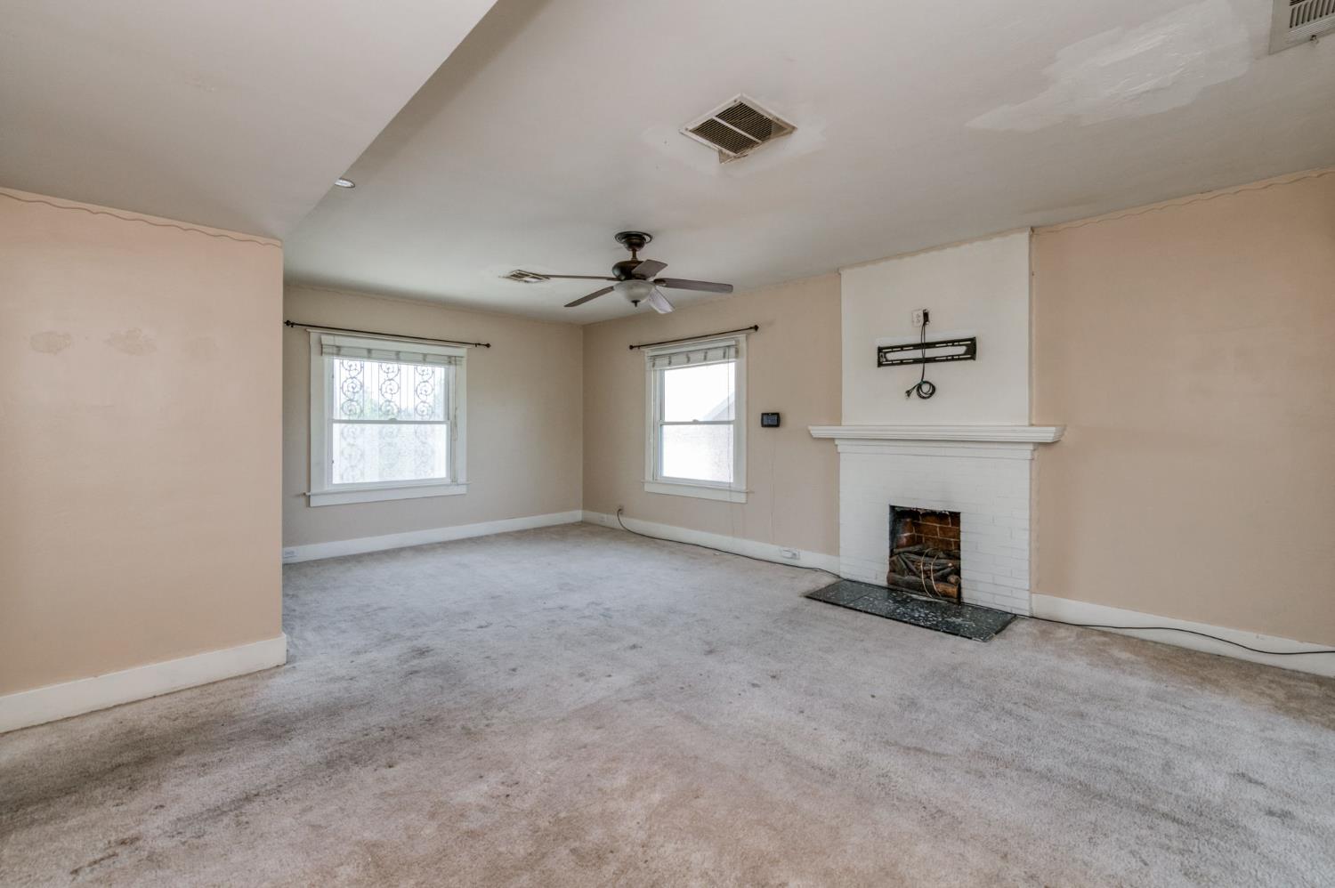 1407 E Princeton Ave, Fresno, CA 93704