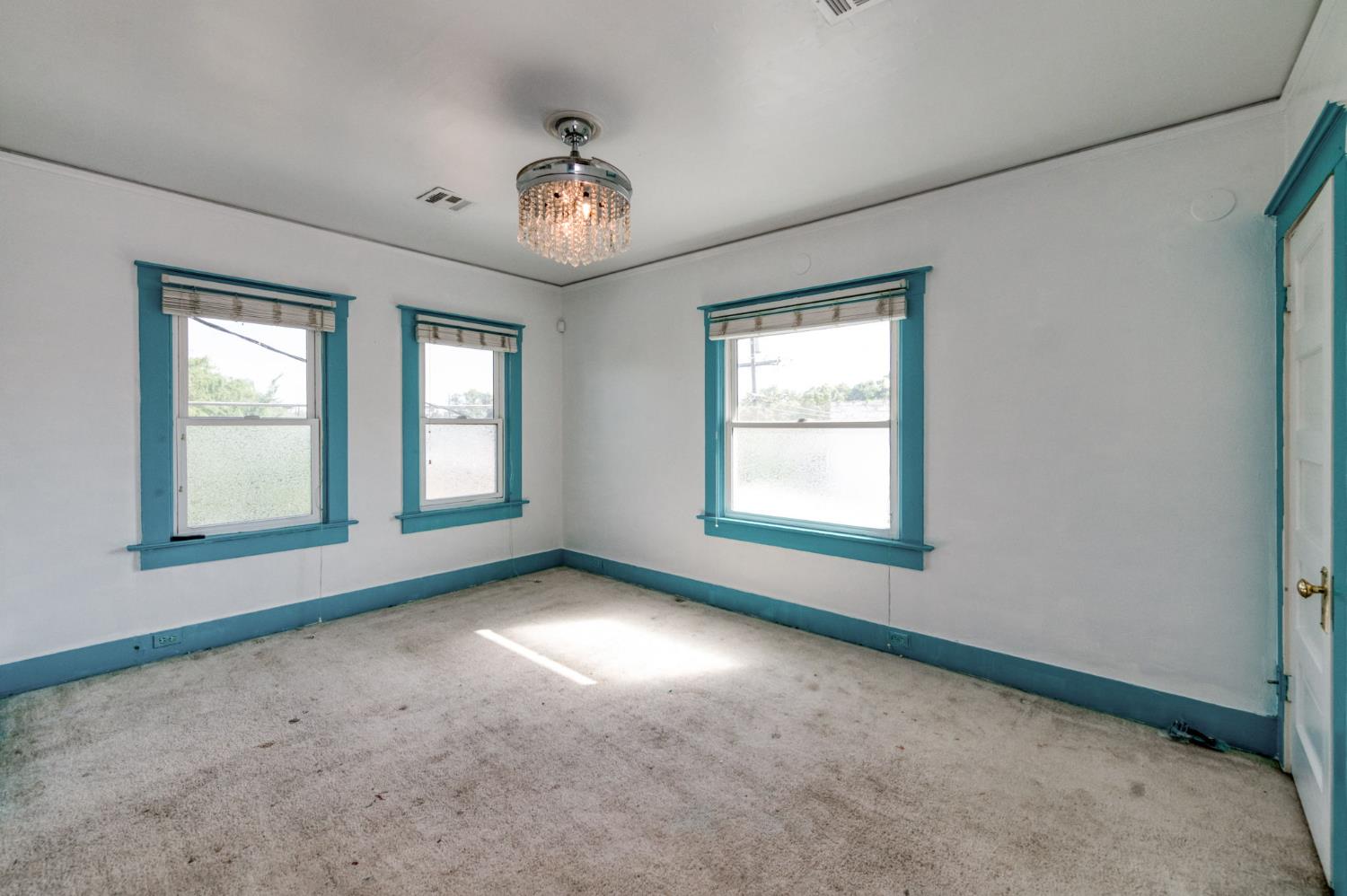 1407 E Princeton Ave, Fresno, CA 93704