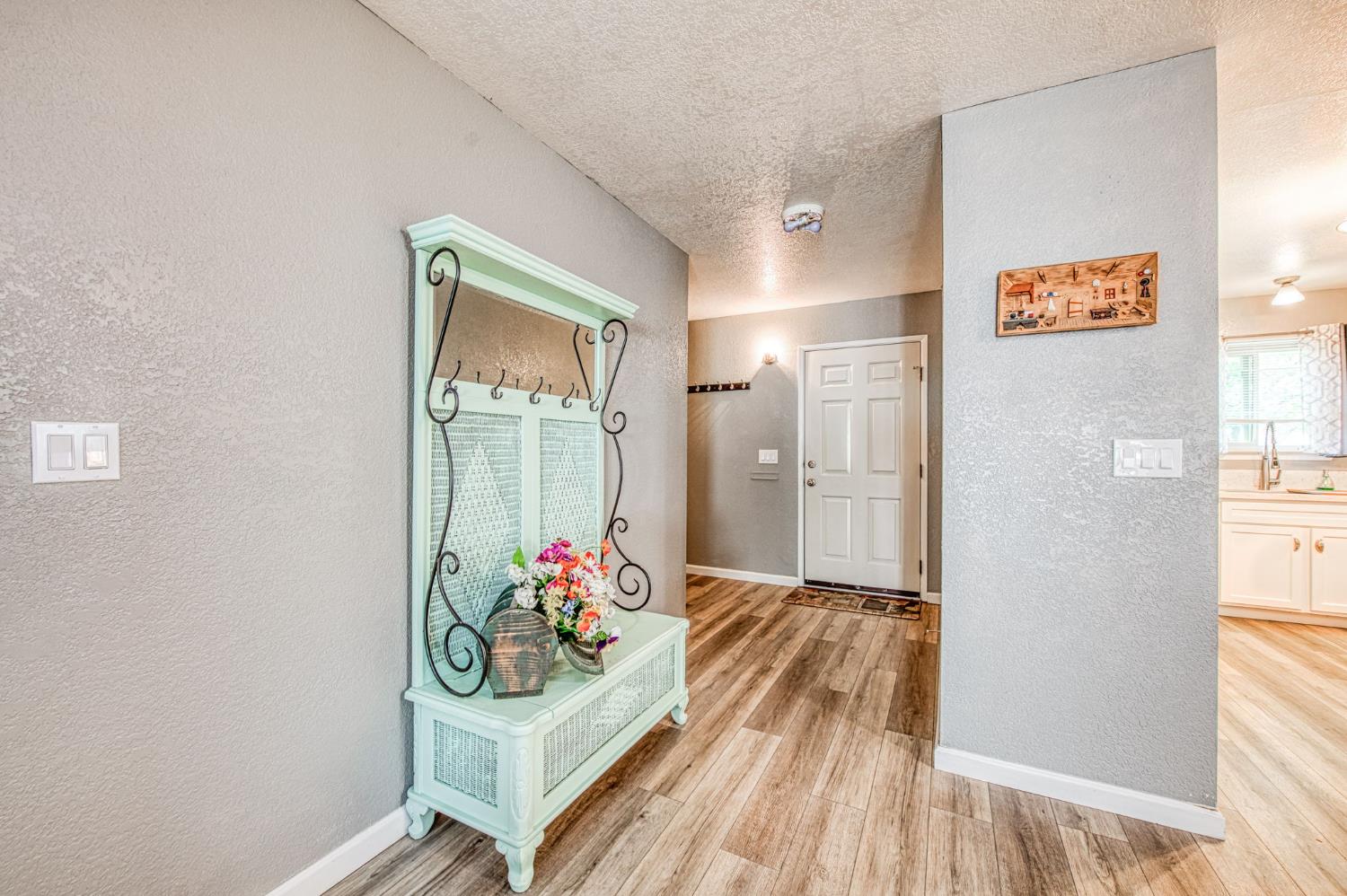 127 5Th St, Clovis, CA 93612