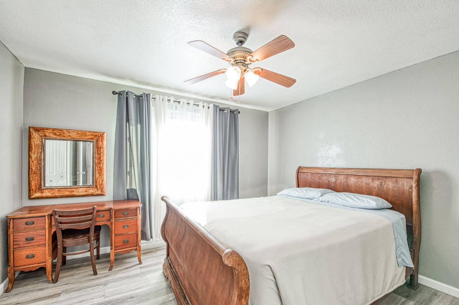 127 5Th St, Clovis, CA 93612