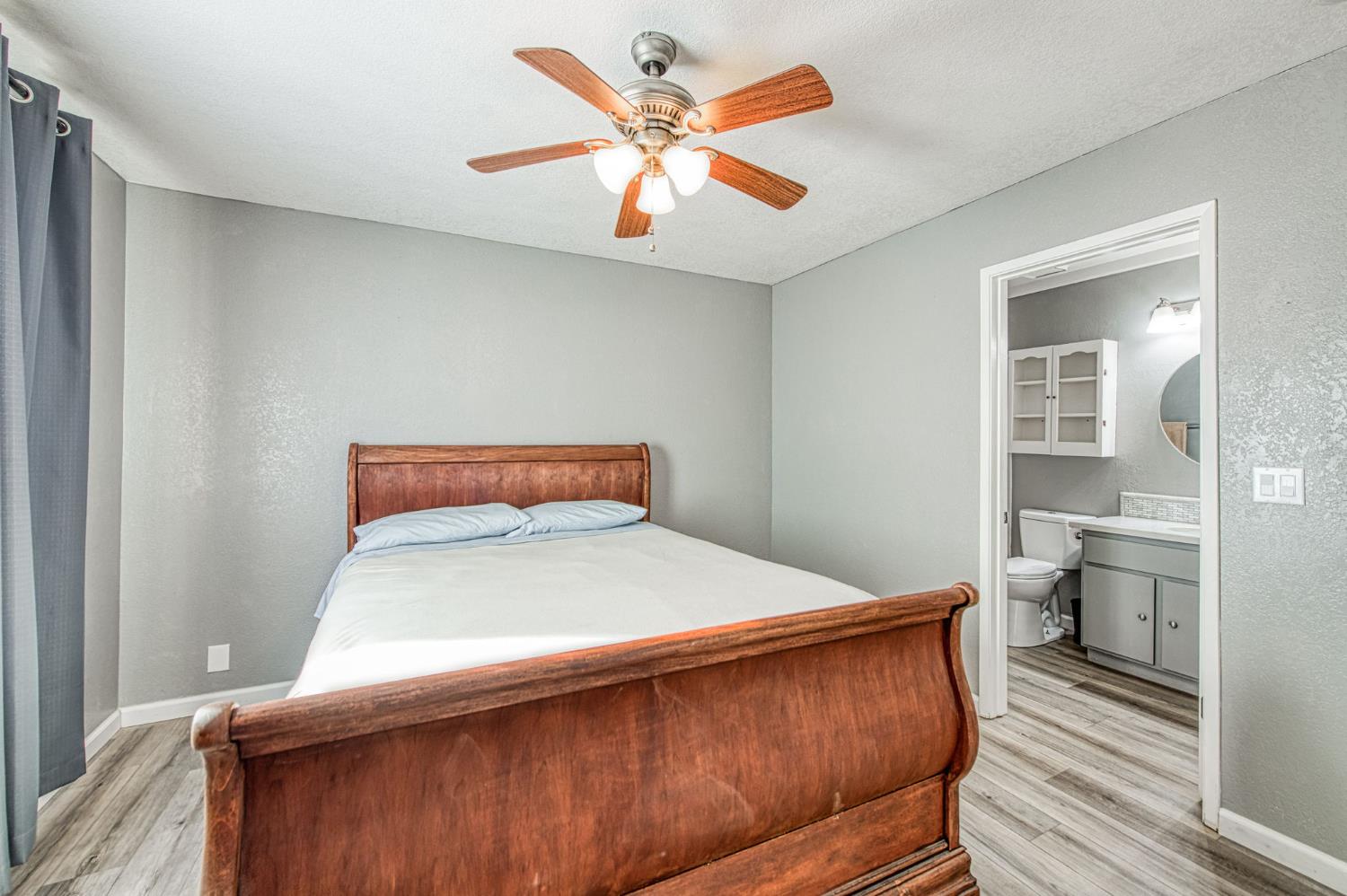 127 5Th St, Clovis, CA 93612