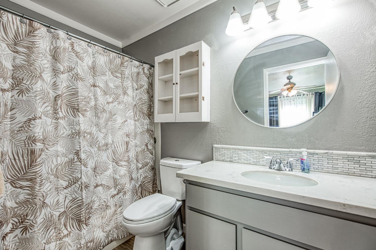 127 5Th St, Clovis, CA 93612