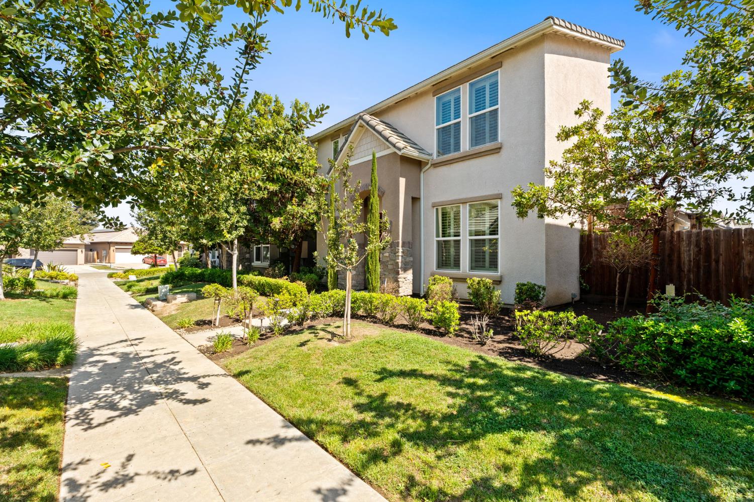 11336 N Sageberry Way, Fresno, CA 93730