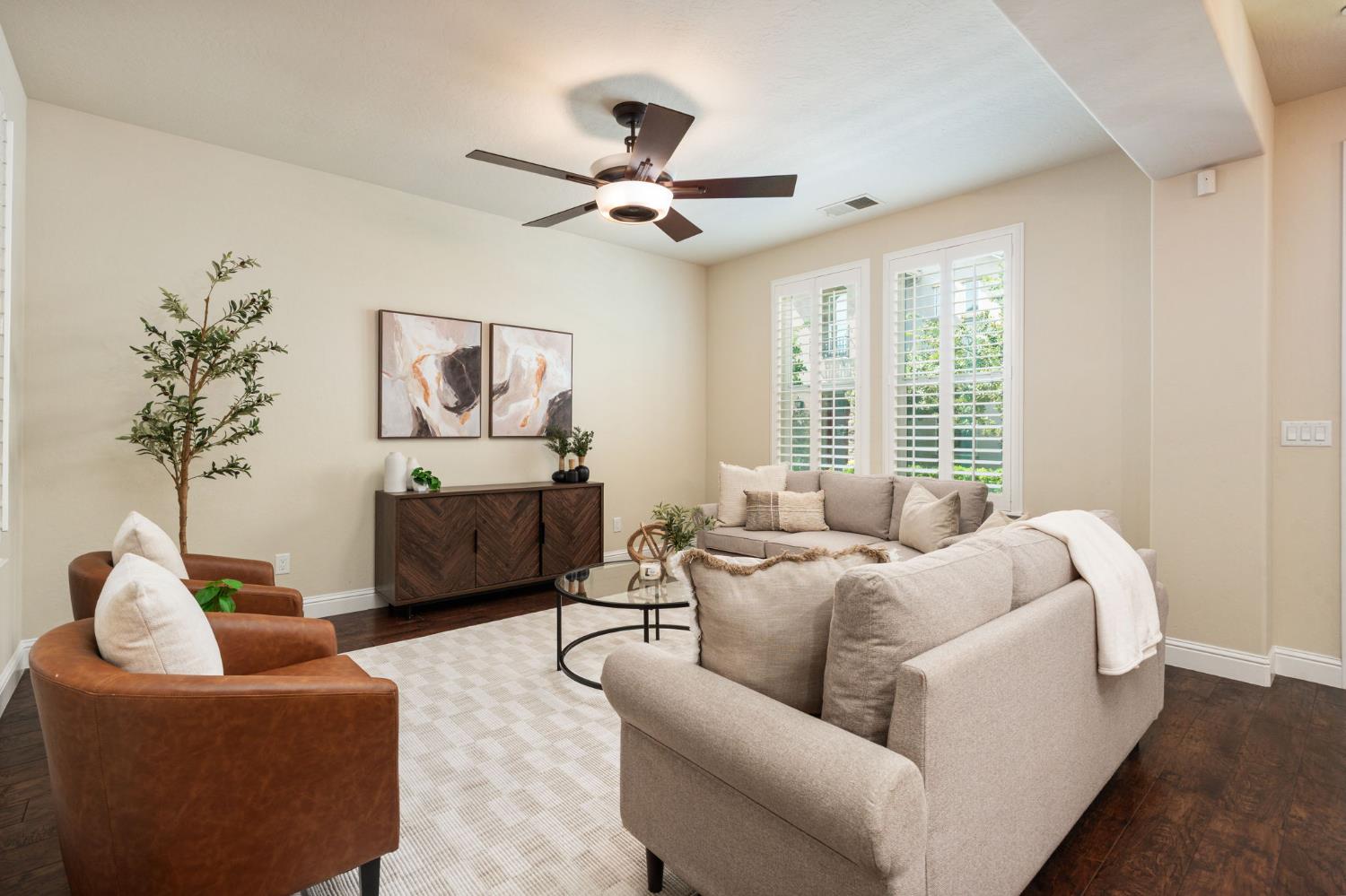 11336 N Sageberry Way, Fresno, CA 93730