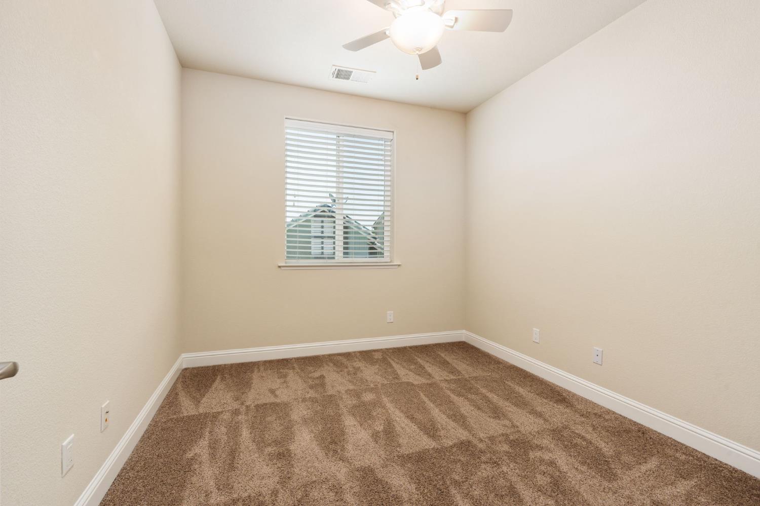 11336 N Sageberry Way, Fresno, CA 93730