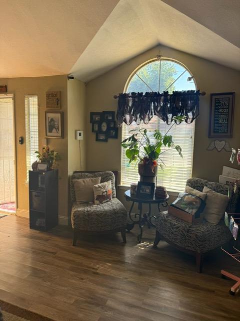 1930 E Niles Ave, Fresno, CA 93720