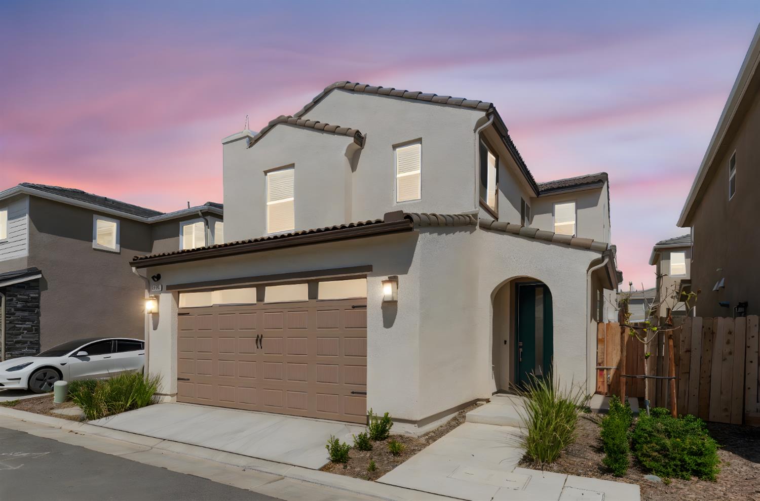 1109 Royalty Way W, Madera, CA 93636