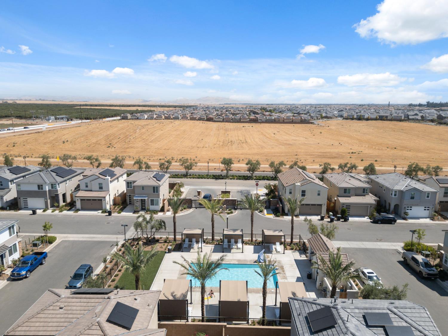 1109 Royalty Way W, Madera, CA 93636