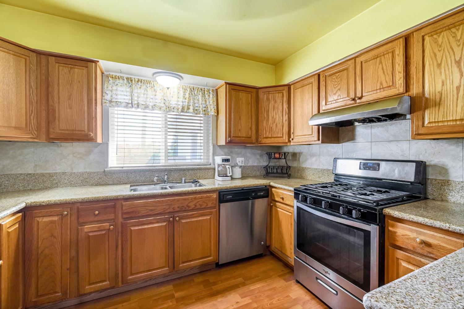 1488 Whittier Ave, Clovis, CA 93611