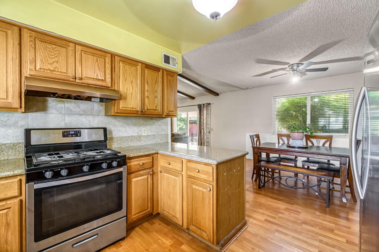 1488 Whittier Ave, Clovis, CA 93611