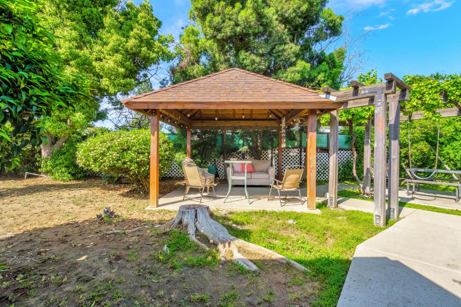 1488 Whittier Ave, Clovis, CA 93611