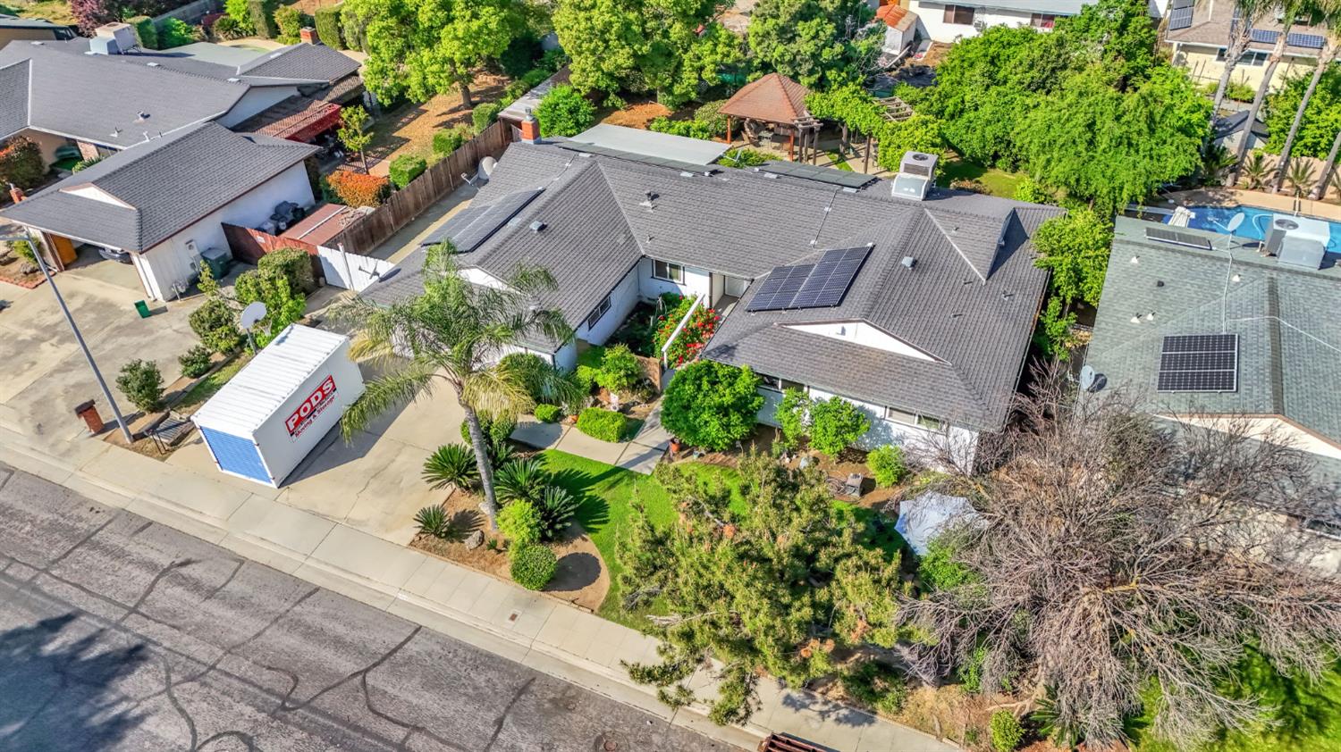 1488 Whittier Ave, Clovis, CA 93611