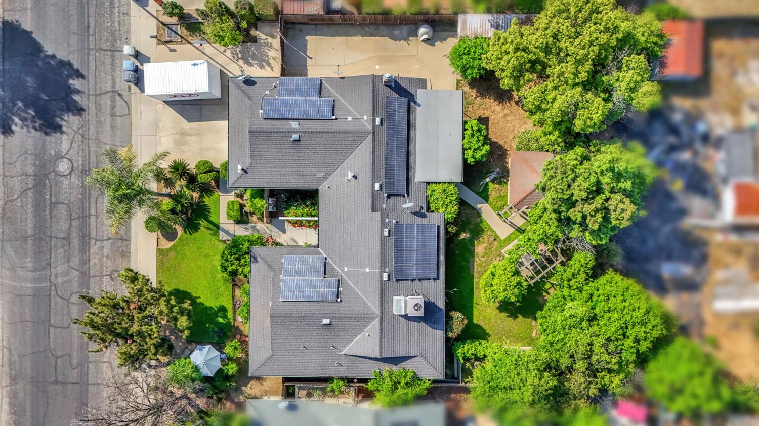 1488 Whittier Ave, Clovis, CA 93611