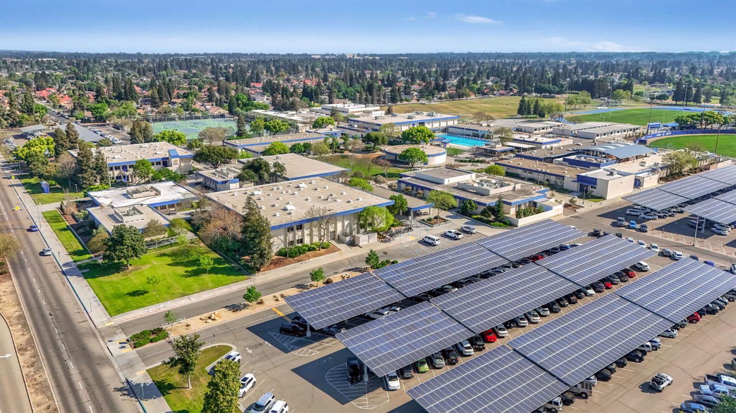 1488 Whittier Ave, Clovis, CA 93611