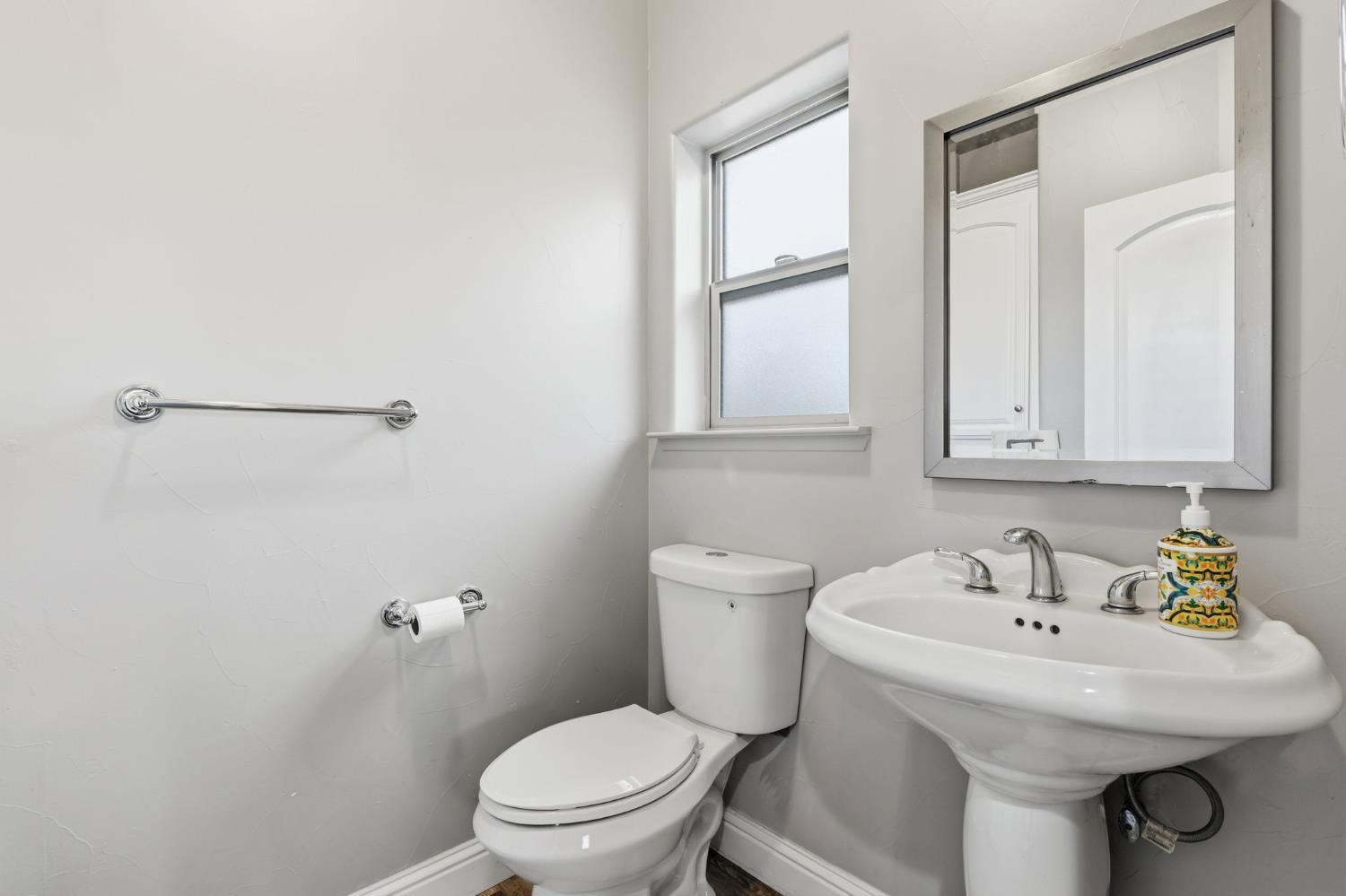 17703 El Camino Rd, Madera, CA 93636