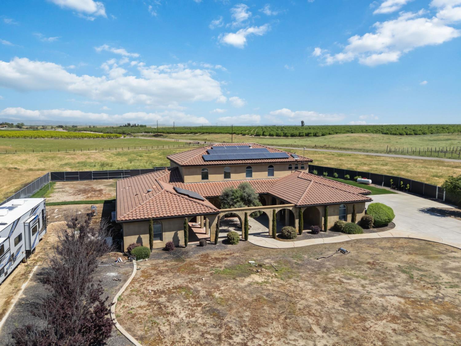 17703 El Camino Rd, Madera, CA 93636