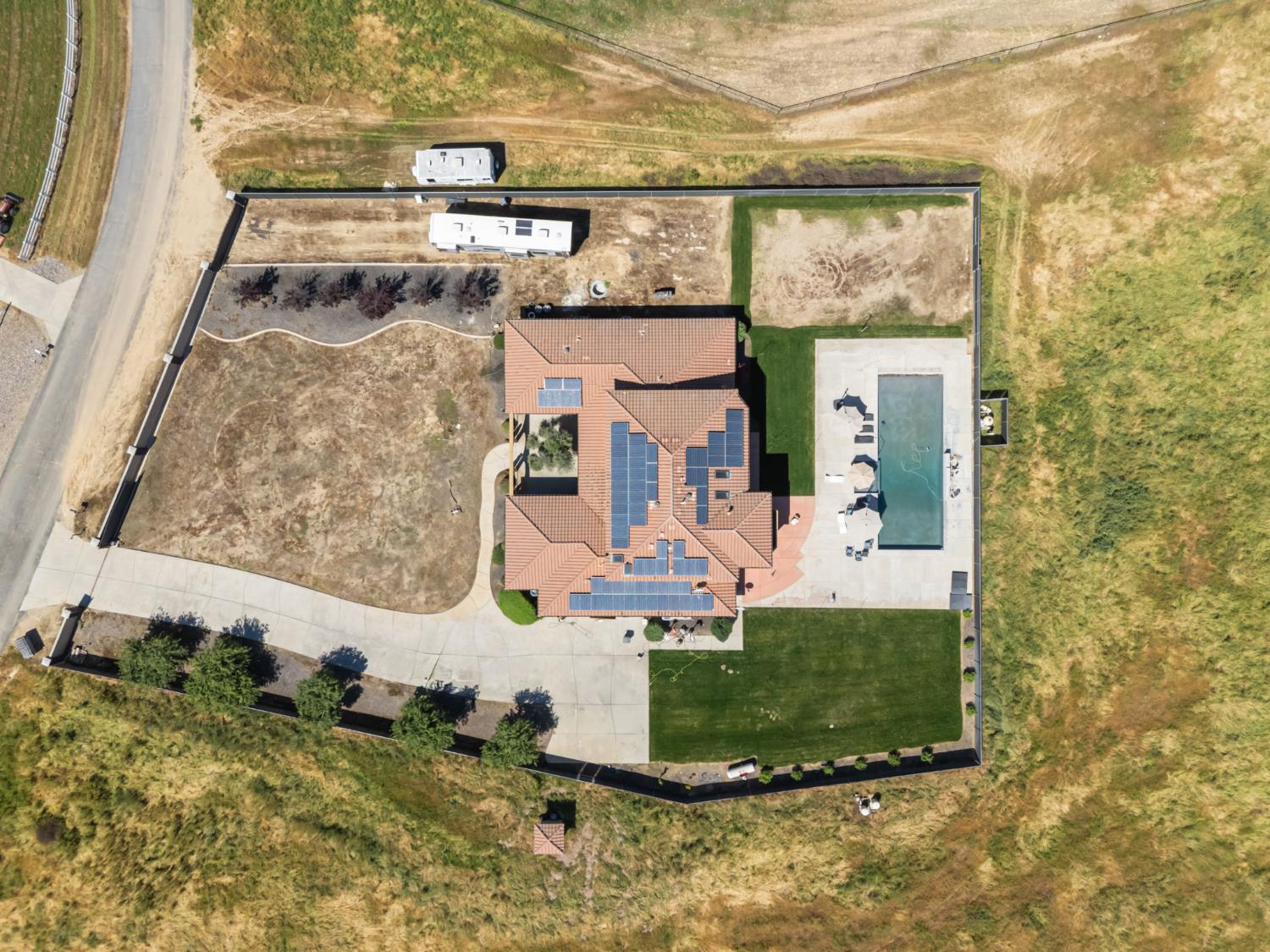 17703 El Camino Rd, Madera, CA 93636