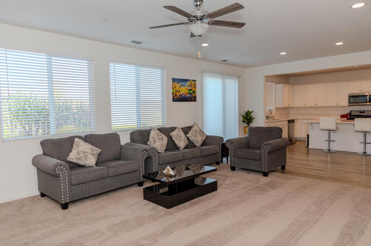 14206 Gragnani Ave, Kerman, CA 93630