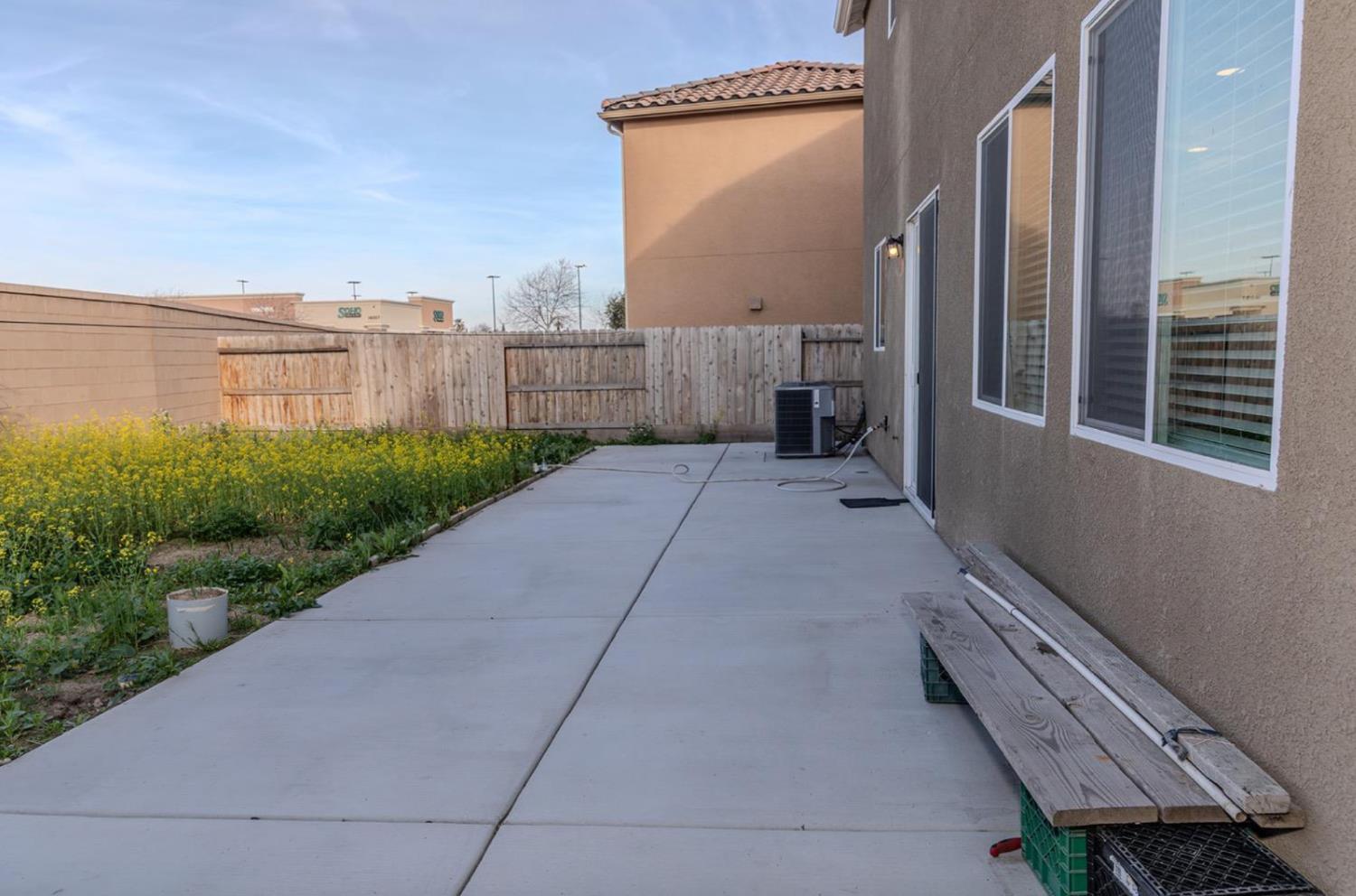 14206 Gragnani Ave, Kerman, CA 93630