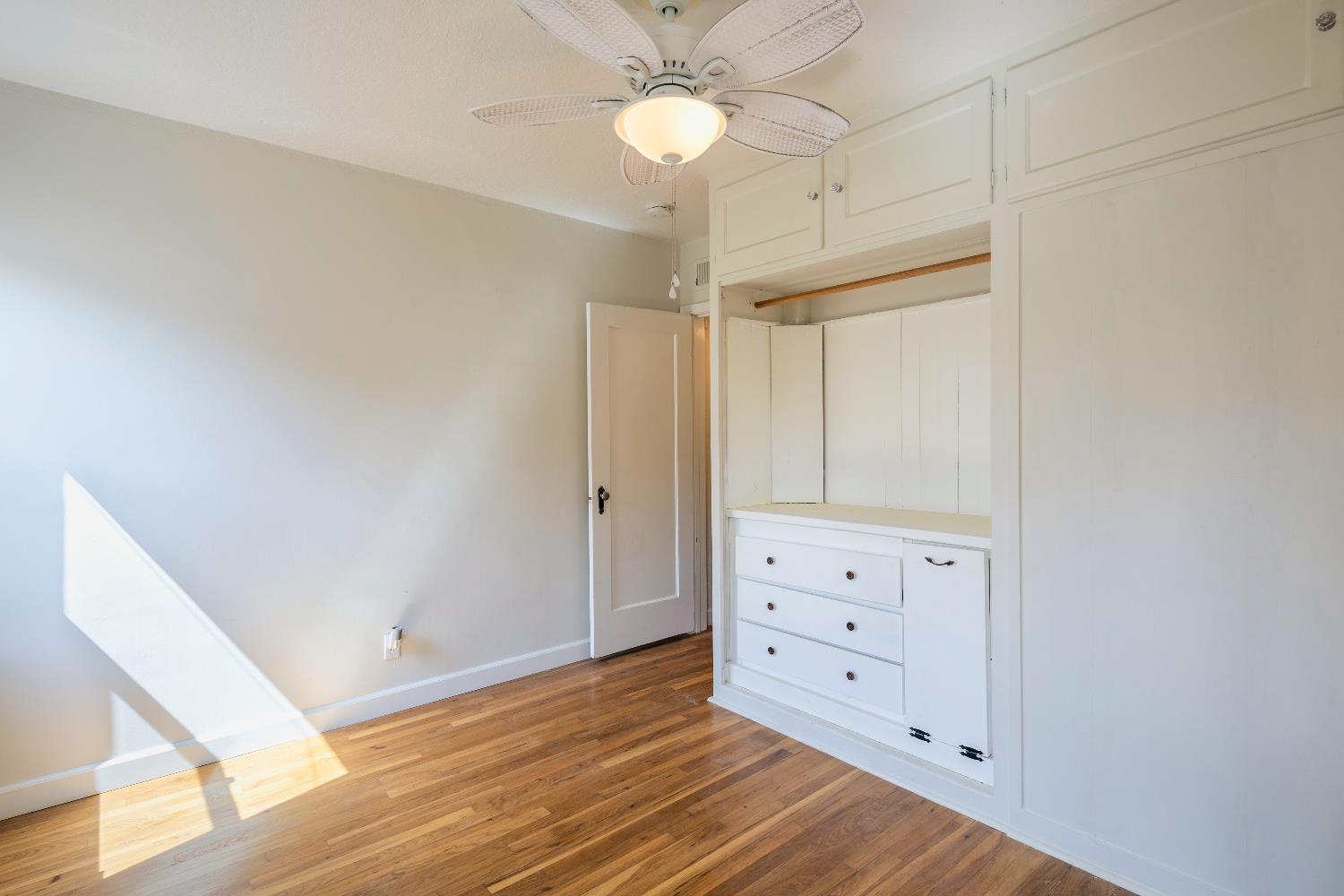 526 E Michigan Ave, Fresno, CA 93704