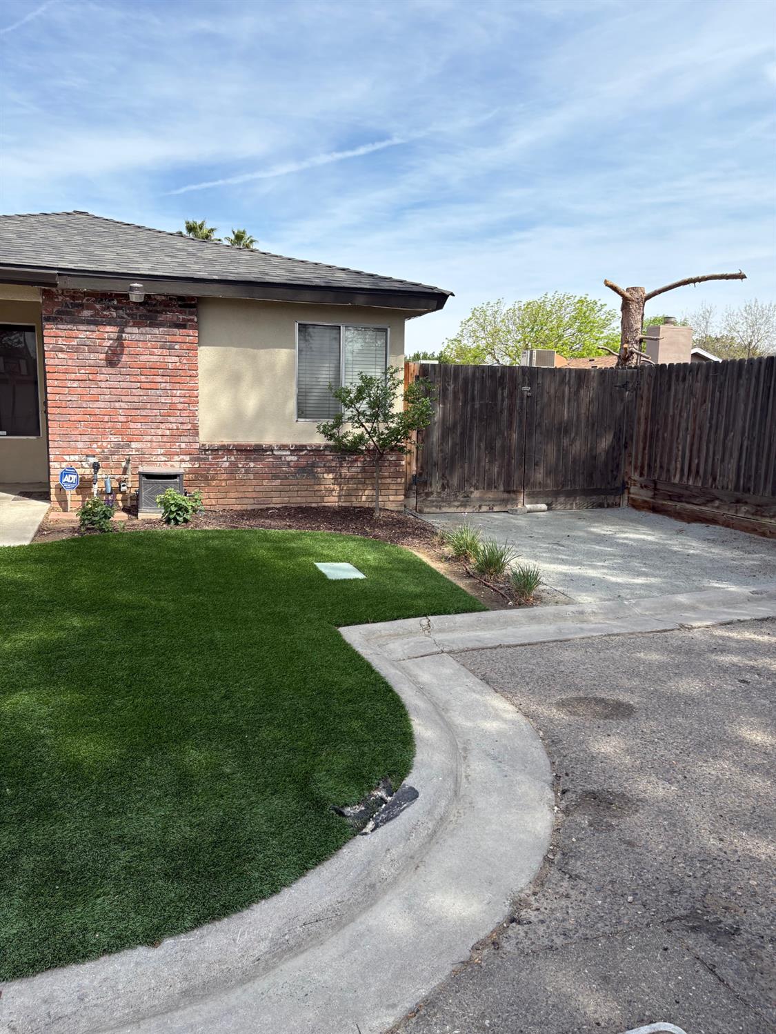 4324 N Cornelia Ave, Fresno, CA 93722