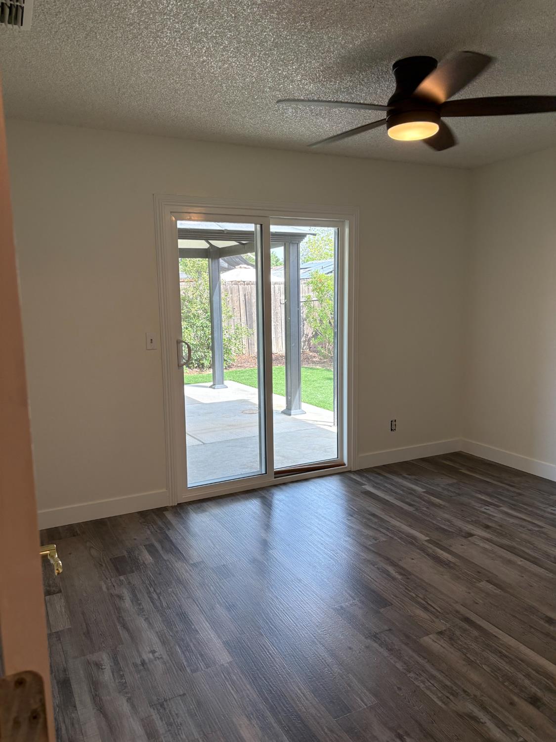 4324 N Cornelia Ave, Fresno, CA 93722