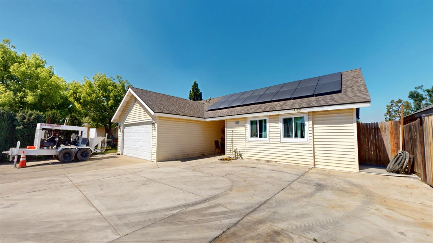 2662 Yerba St, Selma, CA 93662