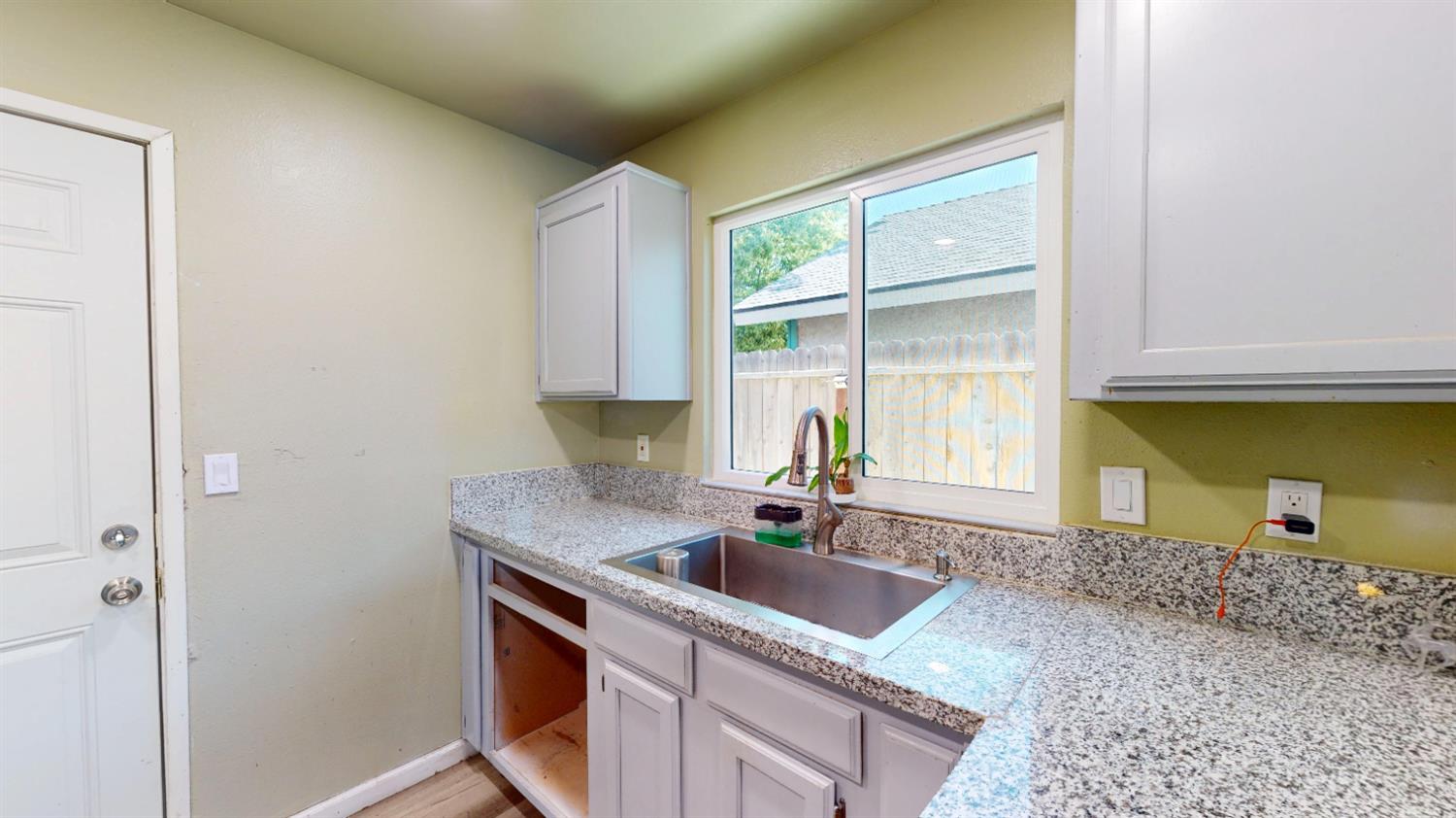 2662 Yerba St, Selma, CA 93662