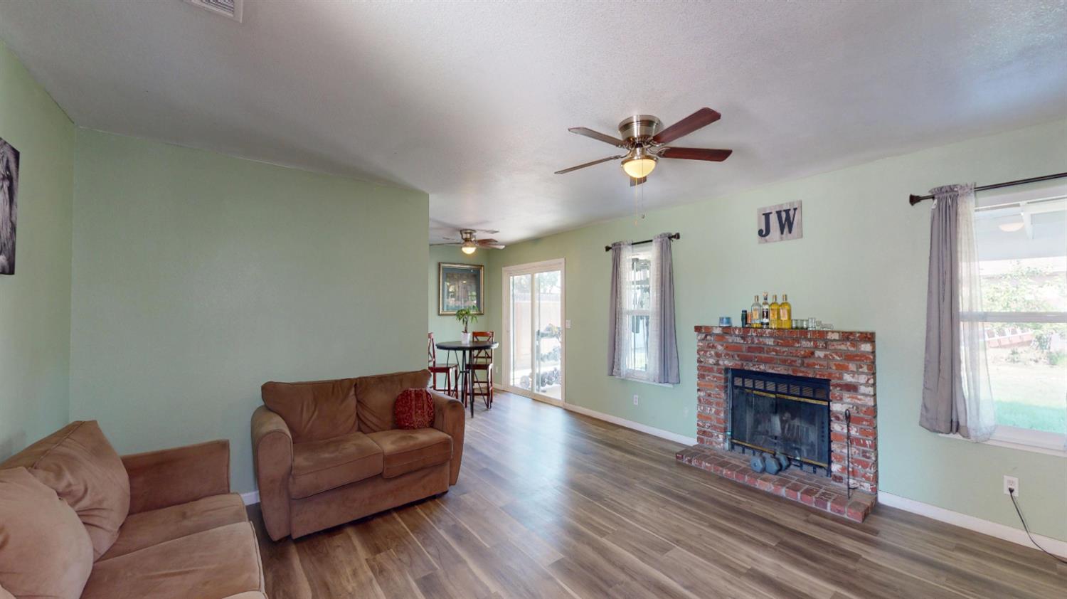 2662 Yerba St, Selma, CA 93662