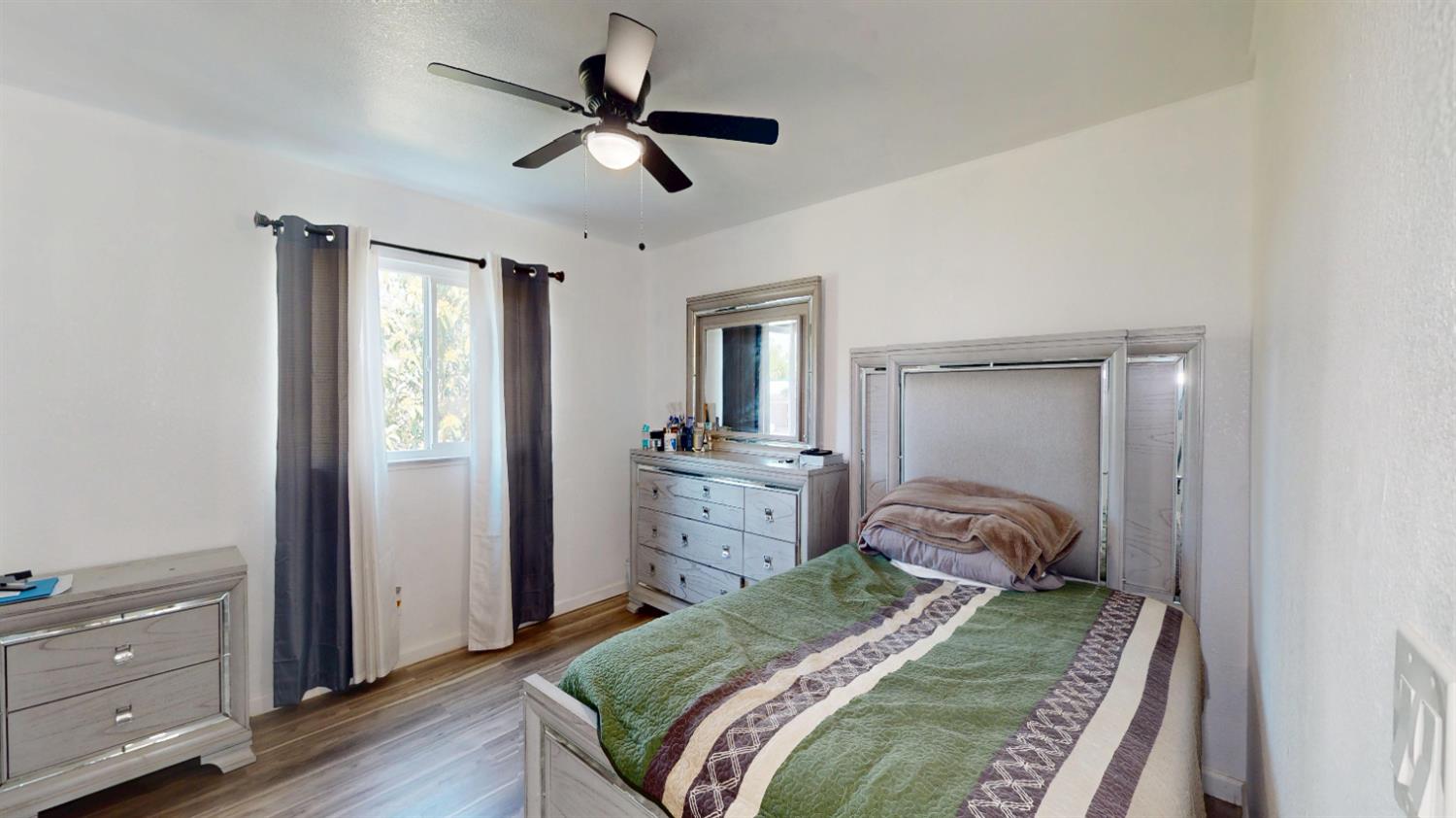 2662 Yerba St, Selma, CA 93662