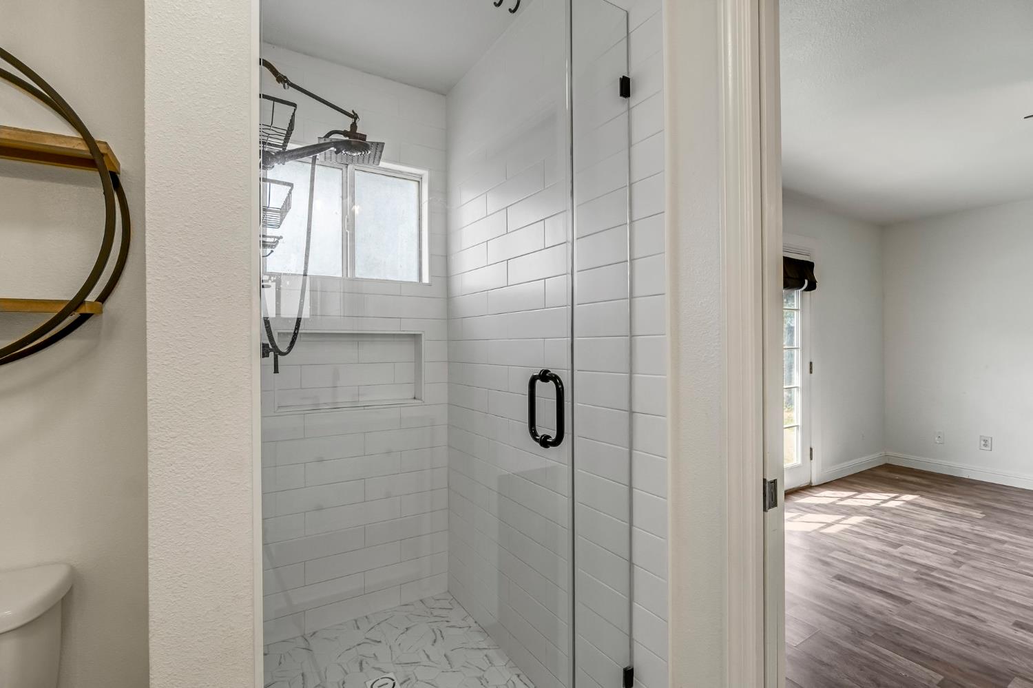 30833 Pennyroyal Ln, Prather, CA 93651