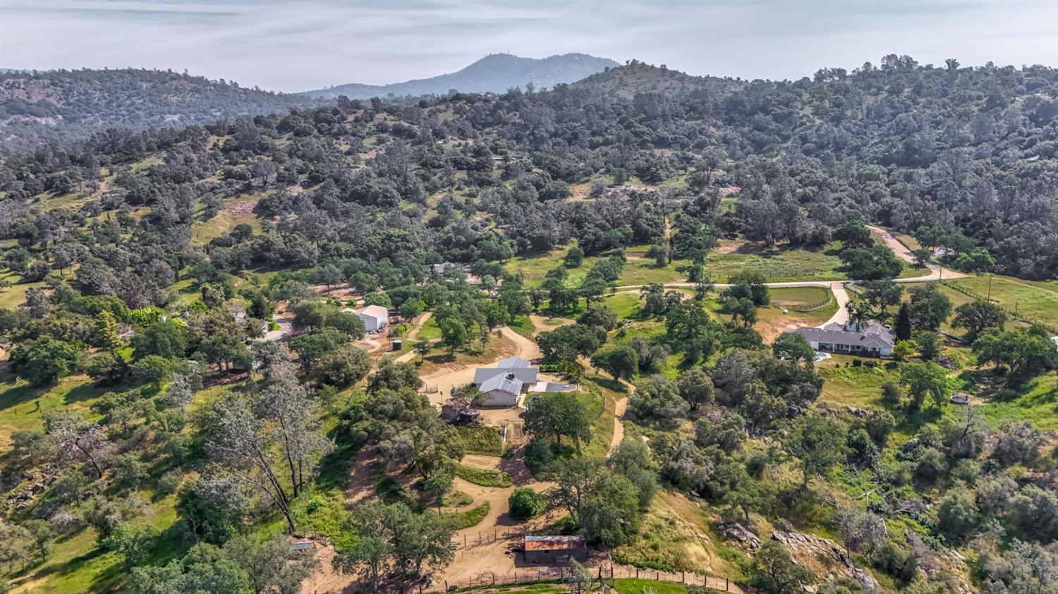 30833 Pennyroyal Ln, Prather, CA 93651