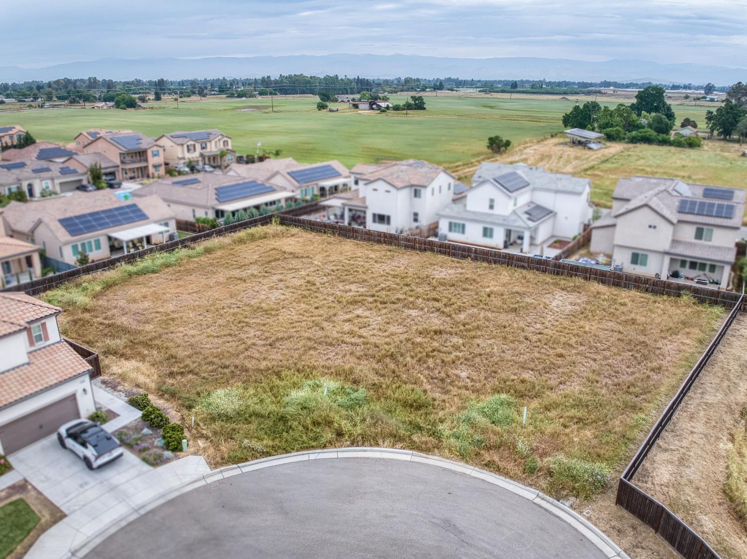 4269 Alissa Ave, Clovis, CA 93619