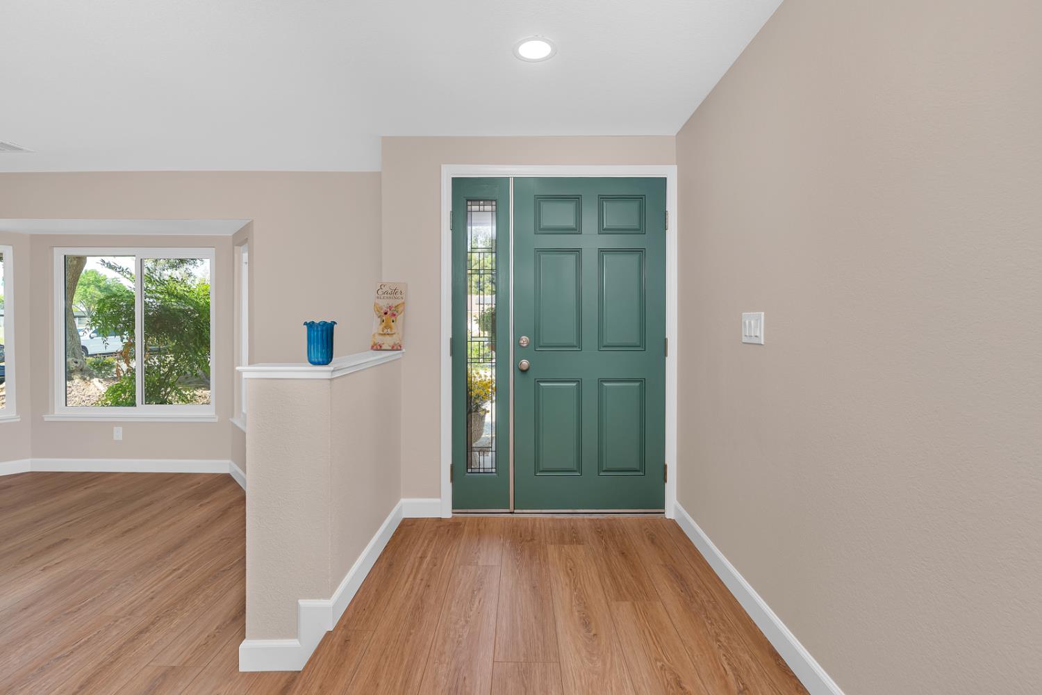 825 E Decatur Ave, Fresno, CA 93720