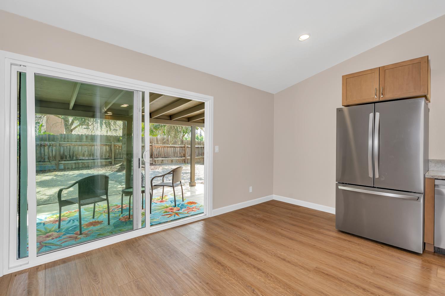 825 E Decatur Ave, Fresno, CA 93720