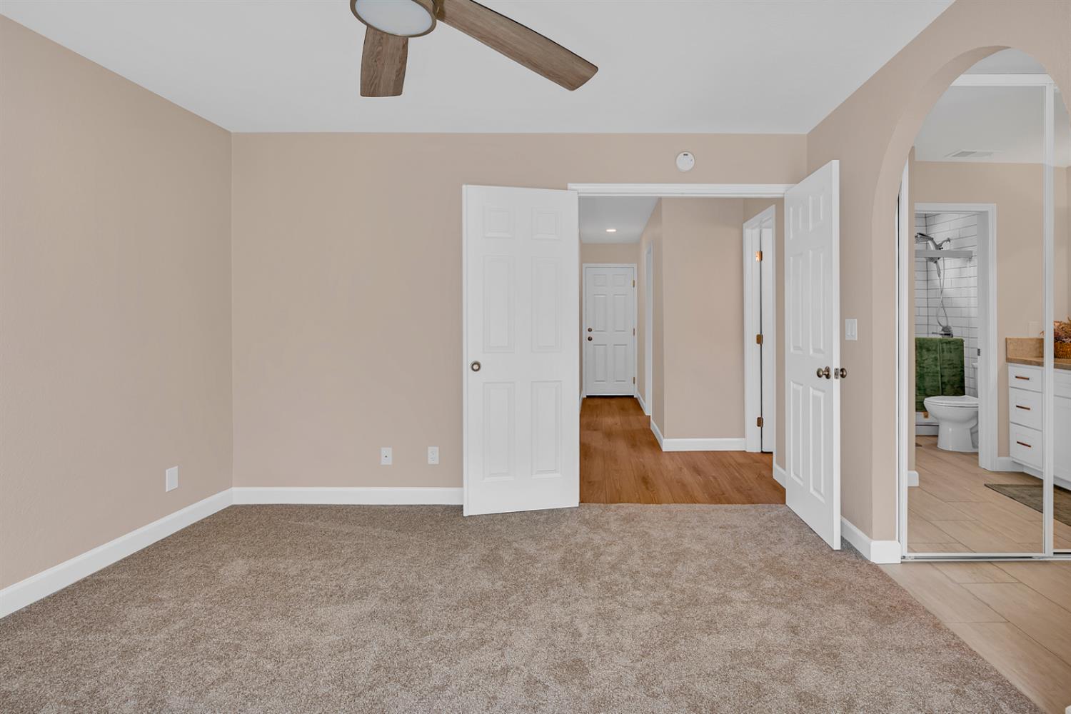 825 E Decatur Ave, Fresno, CA 93720