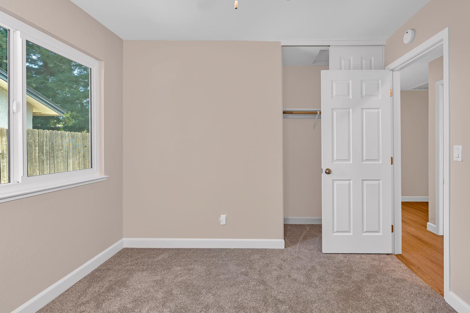 825 E Decatur Ave, Fresno, CA 93720