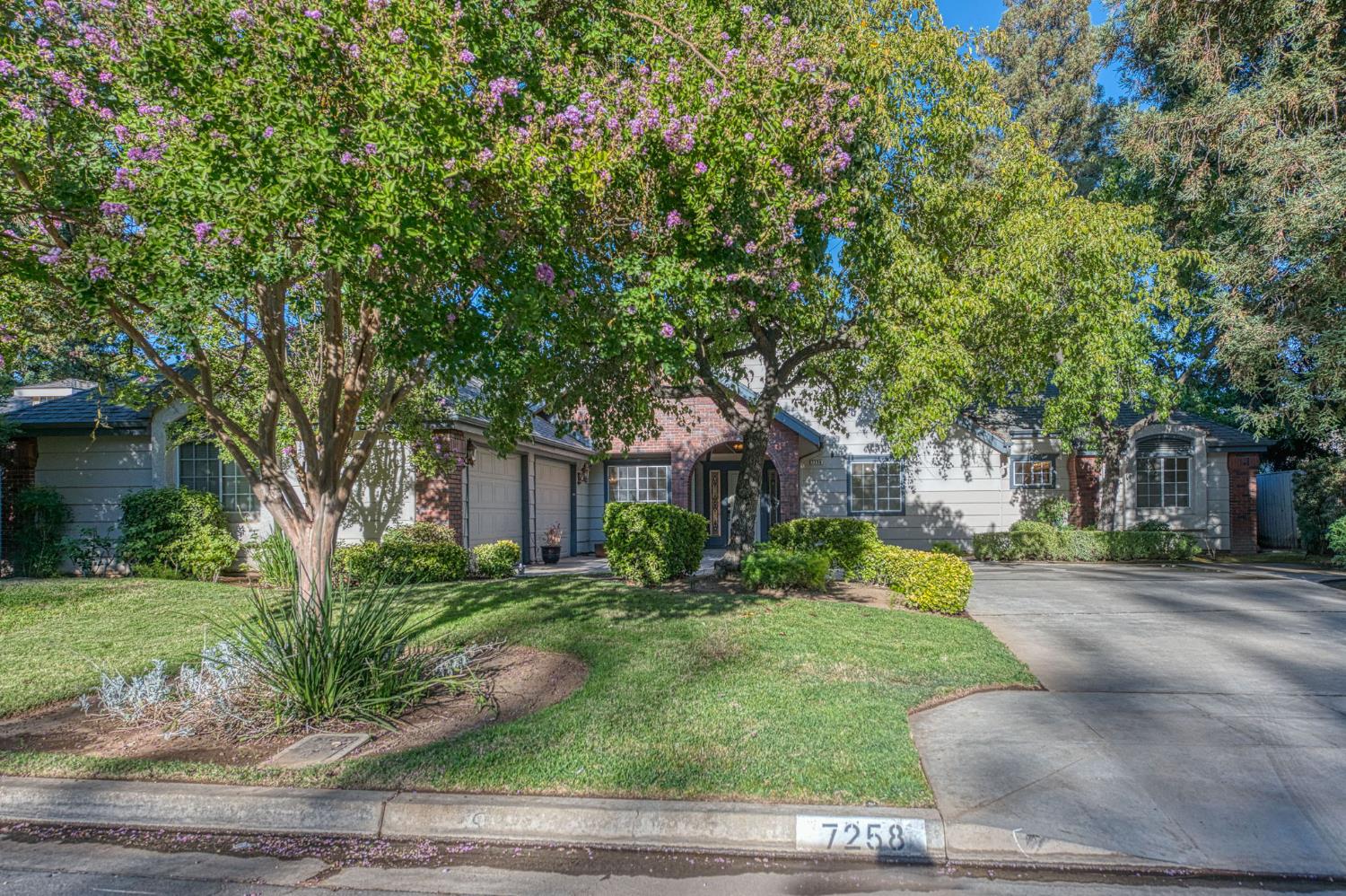 7258 N Channing Way, Fresno, CA 93711