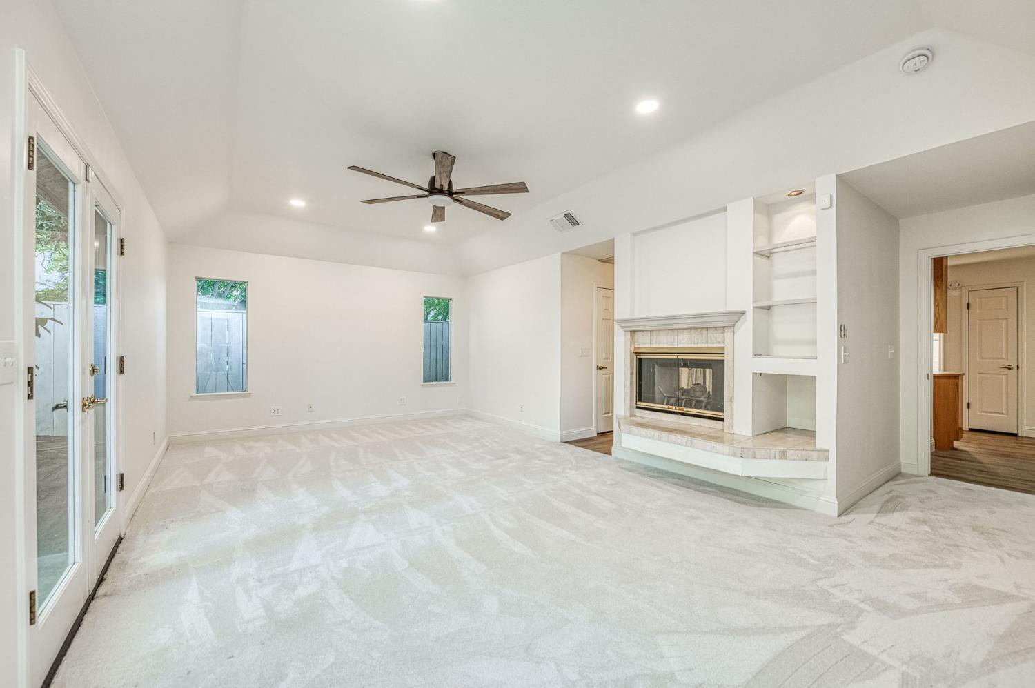 7258 N Channing Way, Fresno, CA 93711