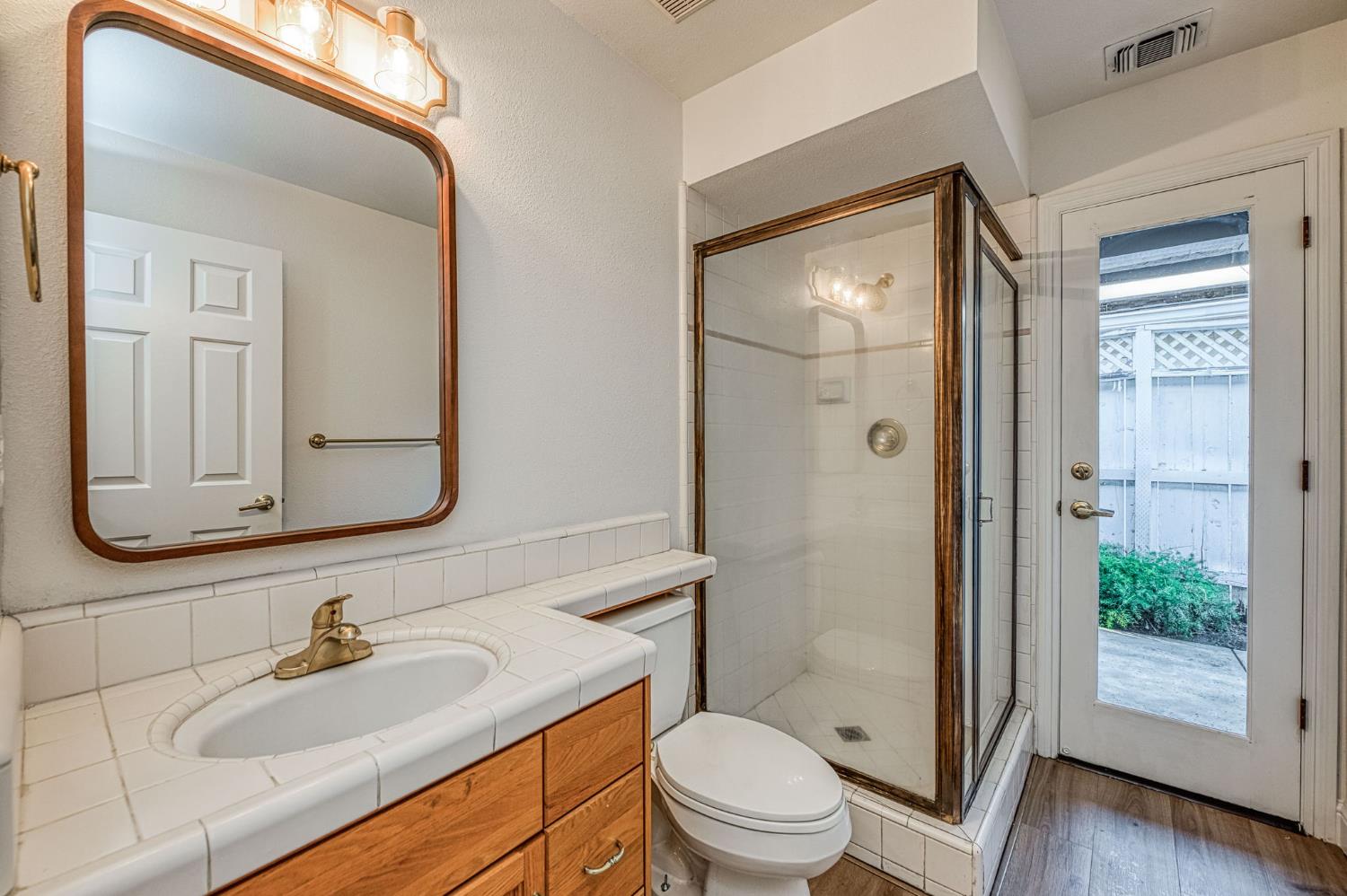 7258 N Channing Way, Fresno, CA 93711