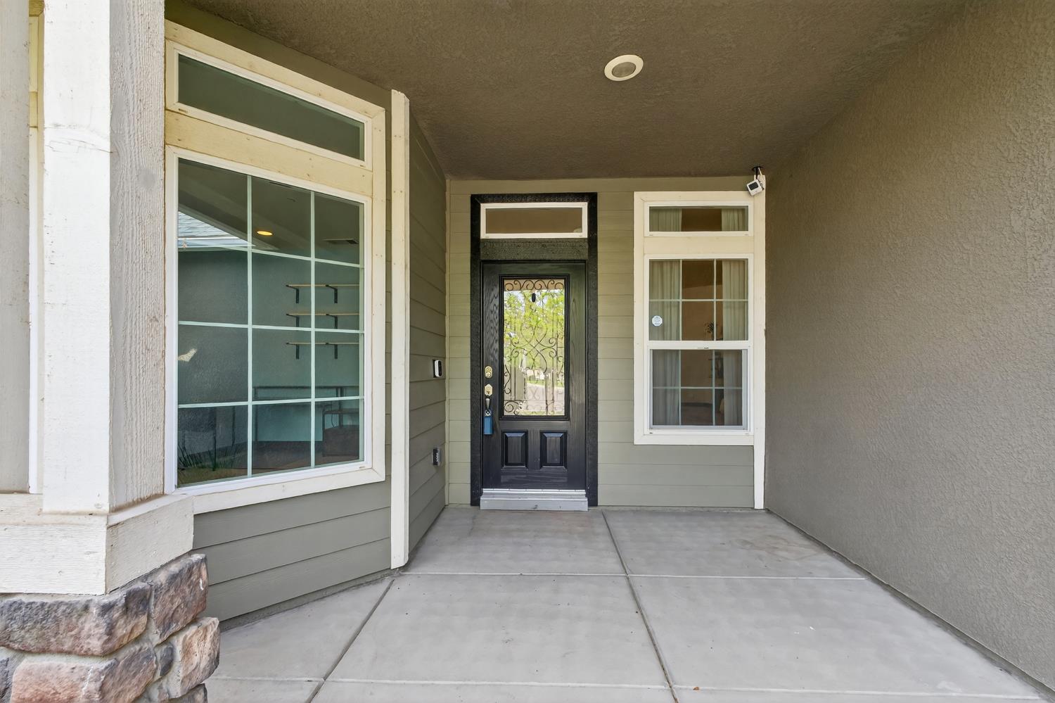 7233 W San Carlos Ave, Fresno, CA 93723